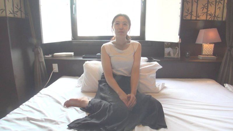 【初撮り】江戸時代から続くウナギ屋の女将人妻に生中出し☆「ウナギも男も目で分かります。旦那はセックスする目してないので今日は来ました」☆アナルに舌入れて膣内発射【個人撮影】ZIP付